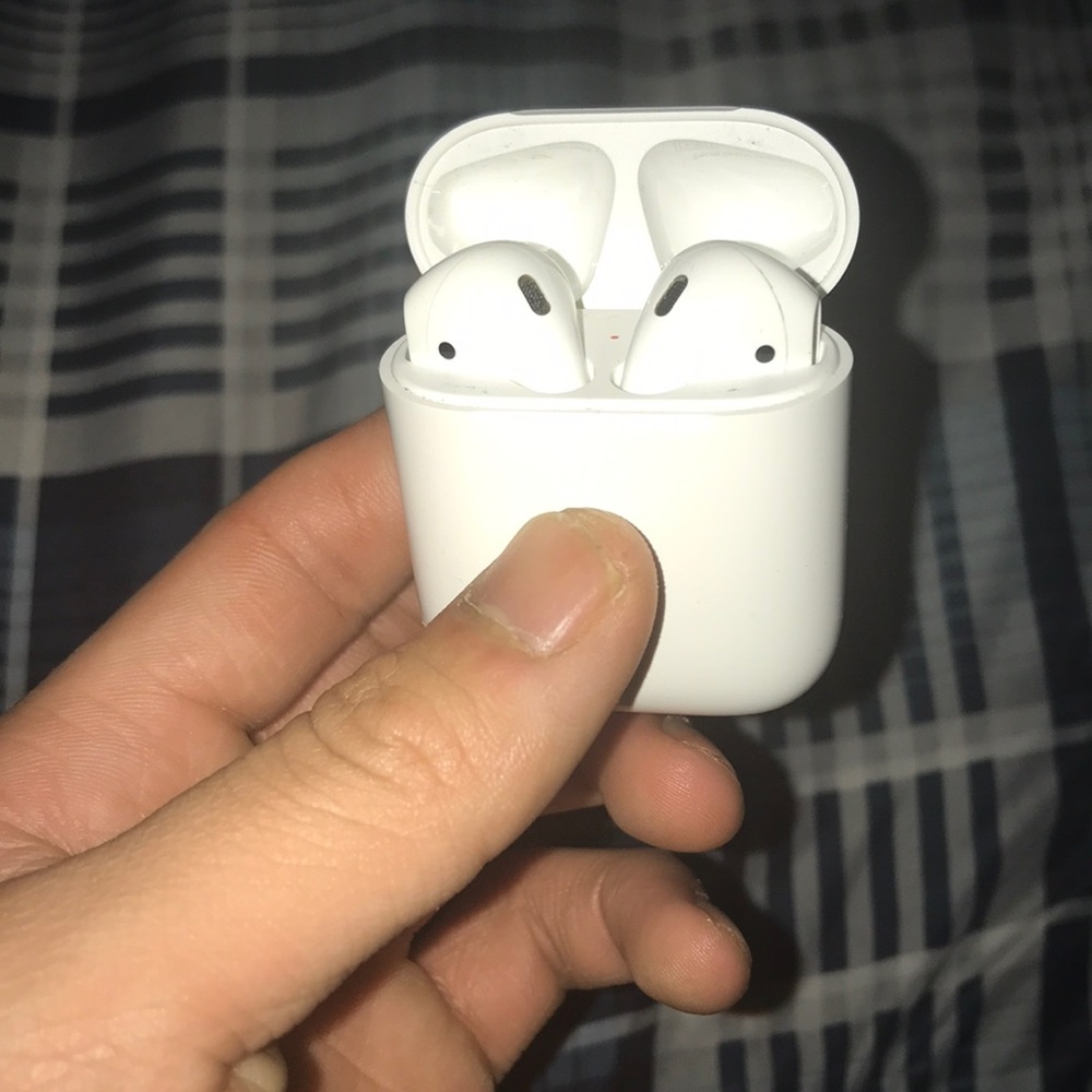Genuine Airpod Gen 1s